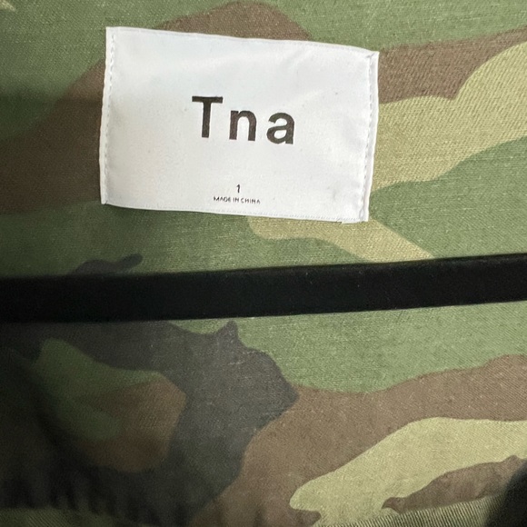 TNA Camo Jacket - Picture 2 of 3